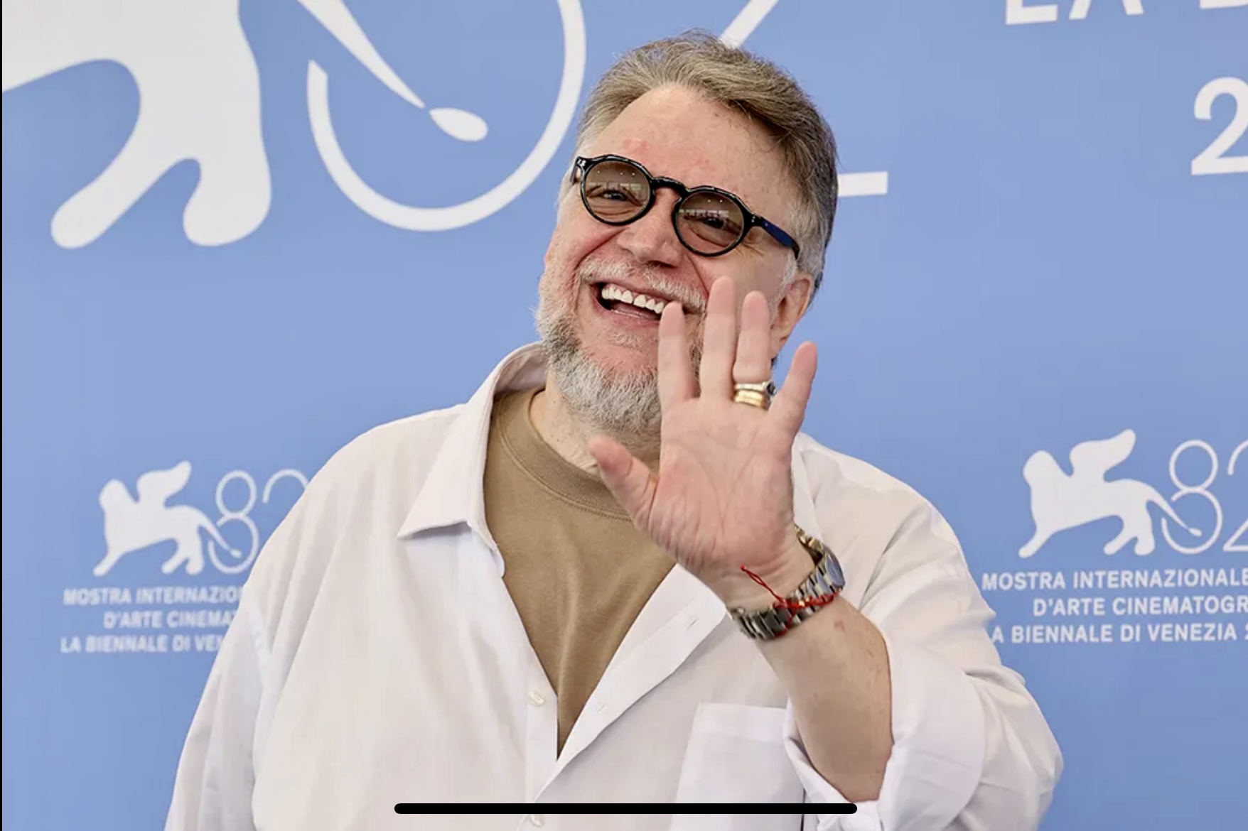  گیلرمو دل‌تورو: خطرات واقعی نه فناوری، بلکه مدیریت احمق‌ها از هوش مصنوعی‌ست